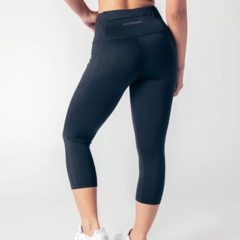 High Rise Capri Genesis Leggings